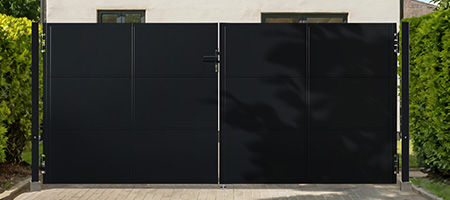 Puerta batiente exterior acero