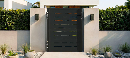 Puerta peatonal exterior de acero